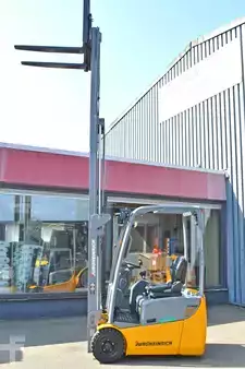 Chariots électriques à 3 roues 2019  Jungheinrich EFG 113 (3)