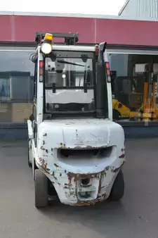 Carrelli elevatori diesel 2016  Unicarriers YG1D2A30Q (8)