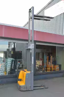 Hochhubwagen 2021  Jungheinrich EJC 112 (3)