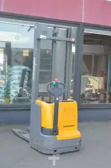 Hochhubwagen 2021  Jungheinrich EJC 112 (5)