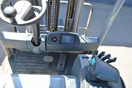 Eléctrico - 4 rodas 2017  Jungheinrich EFG 320 (8)