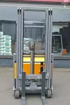 Hochhubwagen 2020  Jungheinrich EJG 112 (6)