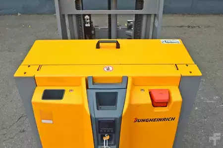 Hochhubwagen 2020  Jungheinrich EJG 112 (8)