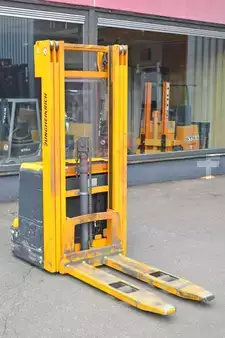 Hochhubwagen 2015  Jungheinrich EJC 214 Batterie Bj 2021 (5)