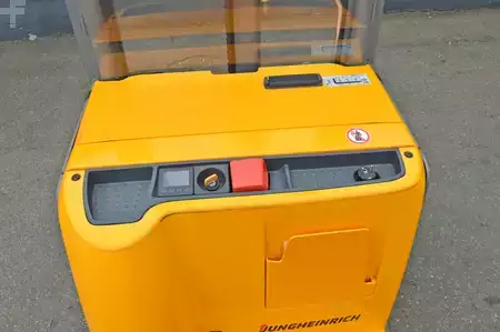 Hochhubwagen 2020  Jungheinrich EJC 112z (8)