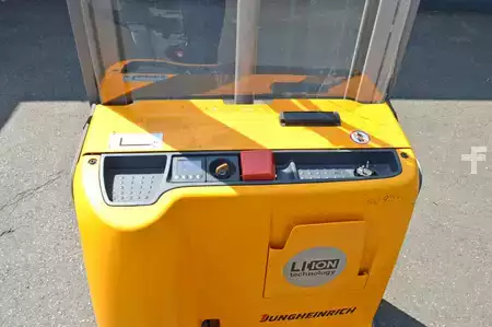 Hochhubwagen 2018  Jungheinrich EJC 110 (6)