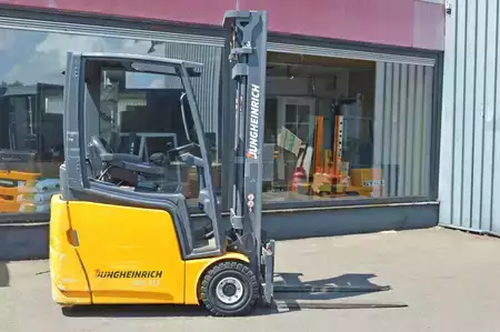 Elektro 3 Rad 2014  Jungheinrich EFG 215 (1)