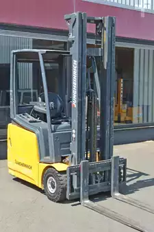 Elektro 3 Rad 2014  Jungheinrich EFG 215 (5)