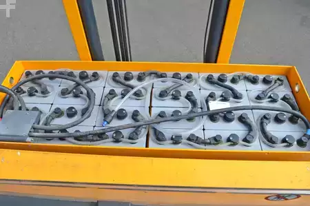 Chariots à mât rétractable 2015  Jungheinrich ETV 214  Batterie Bj. 2022 (9)