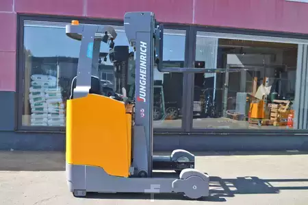 Schubmaststapler 2019  Jungheinrich ETV 320 (4)