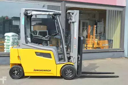 El truck - 4 hjulet 2020  Jungheinrich EFG 316 (1)