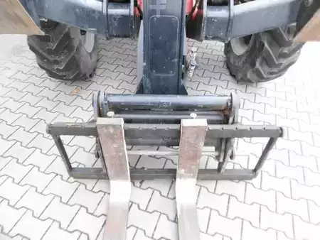 Ładowarki teleskopowe 2017  Manitou MT 1030 easy 75D (8)