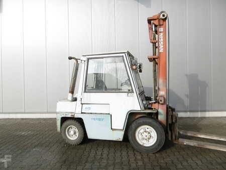 Dieseltrukki 1990  Nissan WF 03 A 35 U (2)