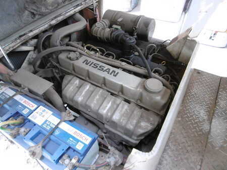 Dieseltrukki 1990  Nissan WF 03 A 35 U (6)