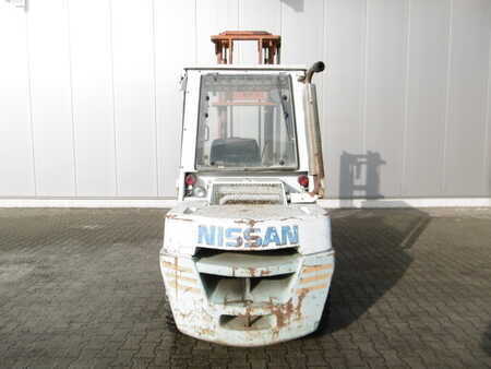 Dieseltrukki 1990  Nissan WF 03 A 35 U (8)