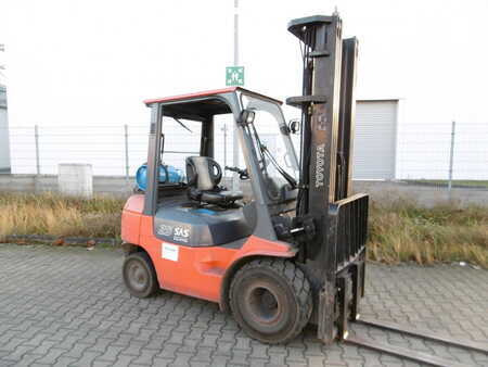 Gasoltruck 2004  Toyota 42-7FGF 25 (2)