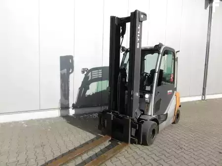 Treibgasstapler 2018  Still RX 70-20 / 600 T (7)