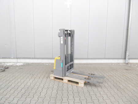 Hochhubwagen 2017  Jungheinrich EJC M10 (1)