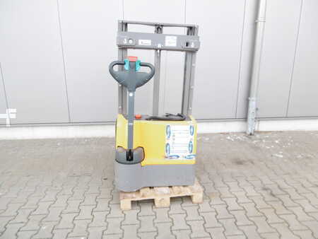 Hochhubwagen 2017  Jungheinrich EJC M10 (6)