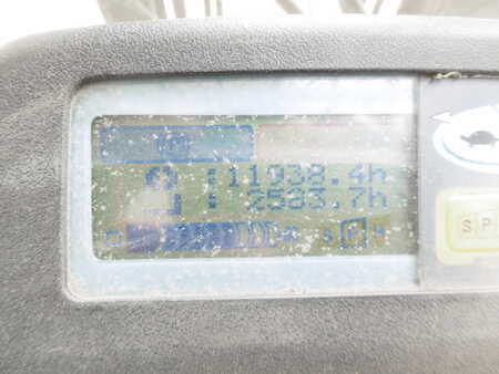 El Truck - 4-hjul 2012  Toyota 7 FBMF 25 (12)
