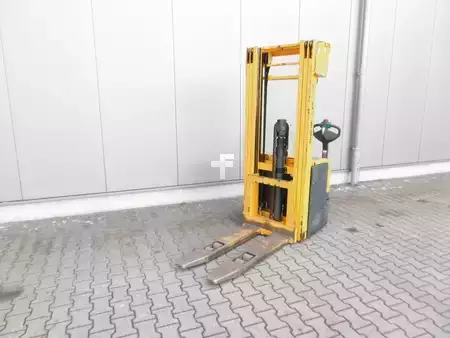 Hochhubwagen 2011  Jungheinrich EJC 220 (7)