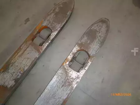 Magasemelésű béka 2004  Still EGV 16 (4)