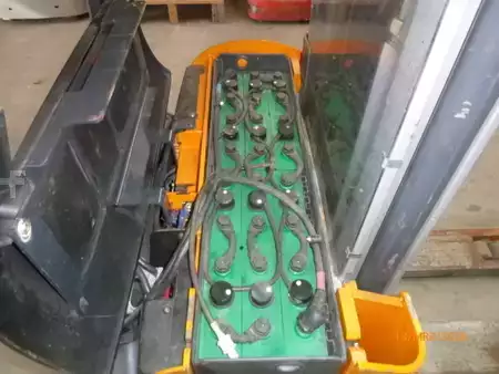 Magasemelésű béka 2004  Still EGV 16 (6)