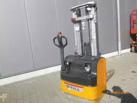 Magasemelésű béka 2004  Still EGV 16 (8)