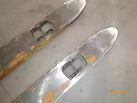 Magasemelésű béka 2000  Still EGV 16 (4)