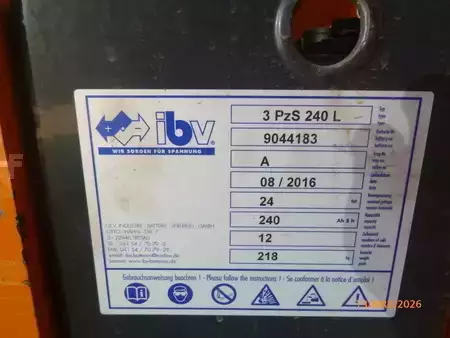 Magasemelésű béka 2000  Still EGV 16 (5)