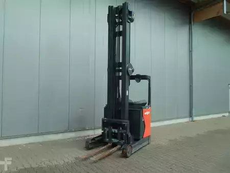 Schubmaststapler 2019  Linde R 16 HD (8)