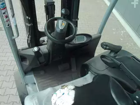 Elektro 4 Rad 2015  Still RX 60-30 (5)