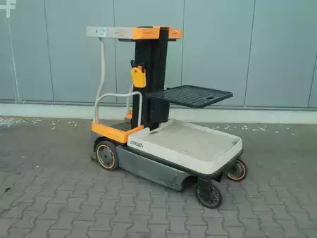 Vertical order pickers 2017  Crown WAV 60 - 118 (1)