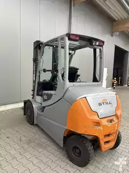 Carrelli elettrici 4 ruote 2022  Still RX 60-40 (4)