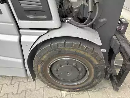 Carrelli elettrici 4 ruote 2022  Still RX 60-40 (5)