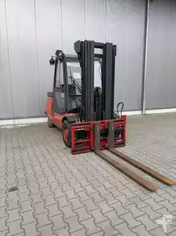 Elektro čtyřkolový VZV 2007  Linde E 48 P (1)