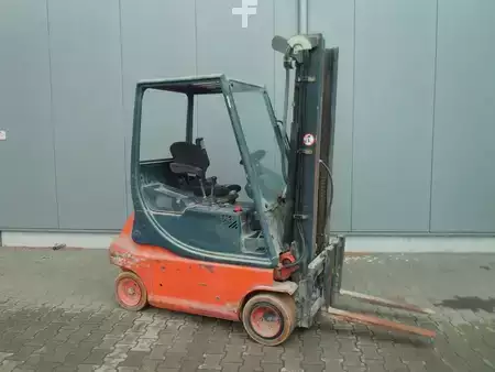 Elektro čtyřkolový VZV 1998  Linde E 20 P (10)