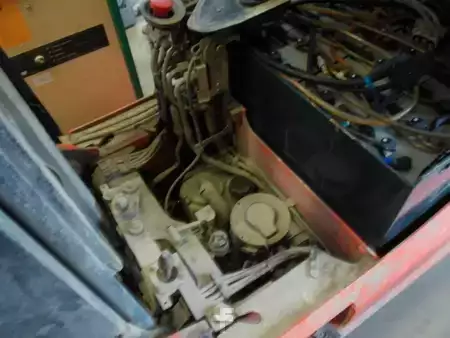 Elektro čtyřkolový VZV 1998  Linde E 20 P (2)