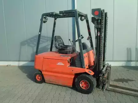Elektro čtyřkolový VZV 1992  Linde E 20 / 325 (8)