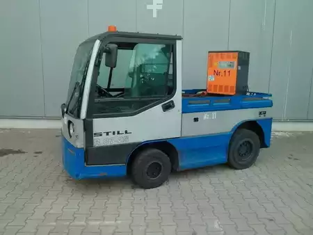 Schlepper 2011  Still R 07-25 (1)