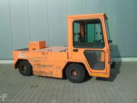 Schlepper 2010  VOLK EFZ40N (9)