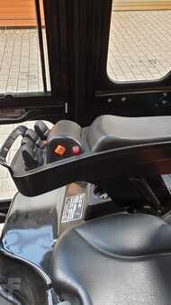 Treibgasstapler 2019 Hyundai 33L-9A (4)