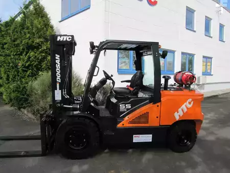 Chariots élévateurs GPL 2023  Doosan G 55 SC-7 (1)