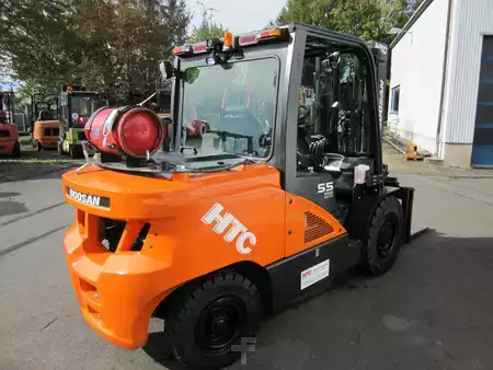 Chariots élévateurs GPL 2023  Doosan G 55 SC-7 (5)