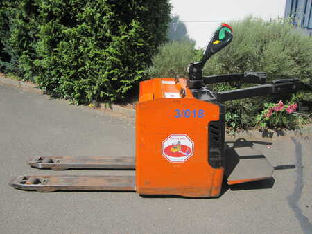 Nízkozdvižný vozík 2015 Doosan LEDH 20 MP (1)