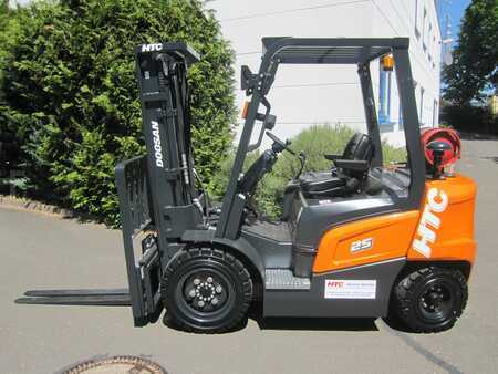 LPG heftrucks 2023  Doosan G 25 NXP (2) 