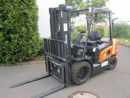 Dieselový VZV 2022 Doosan D 30 NXS (1)