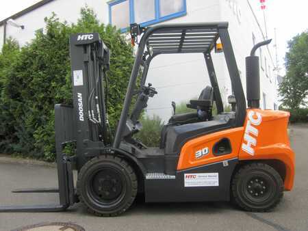 Dieselový VZV 2022 Doosan D 30 NXS (2)