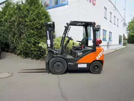 Treibgasstapler 2023  Doosan G 25 E-7 (1)