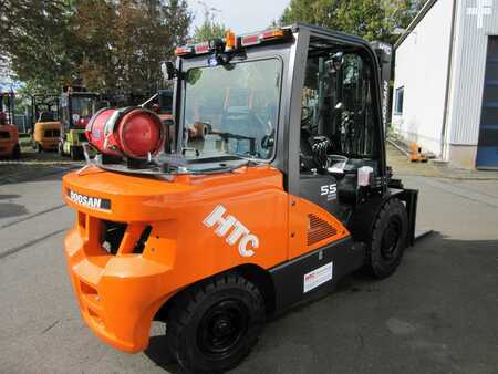Chariots élévateurs GPL 2023  Doosan G 55 SC-7 (5)